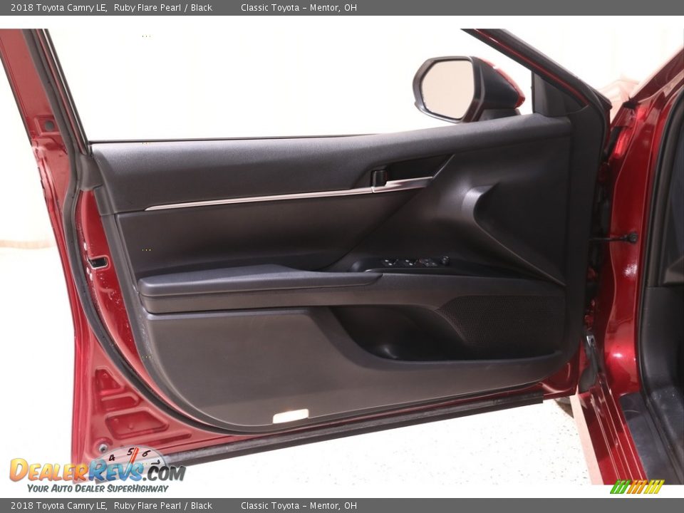 2018 Toyota Camry LE Ruby Flare Pearl / Black Photo #4