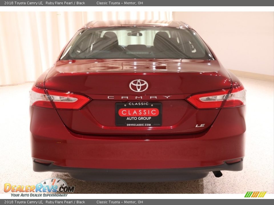 2018 Toyota Camry LE Ruby Flare Pearl / Black Photo #19