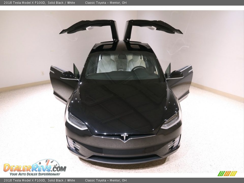 2018 Tesla Model X P100D Solid Black / White Photo #4
