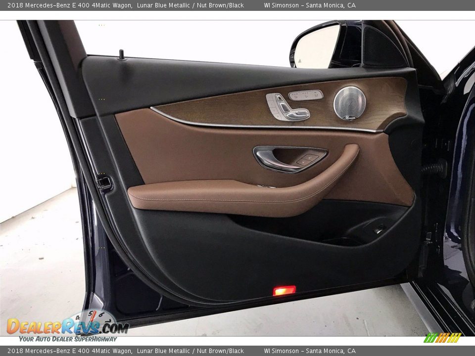 Door Panel of 2018 Mercedes-Benz E 400 4Matic Wagon Photo #26