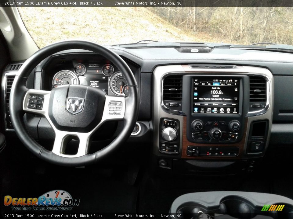 2013 Ram 1500 Laramie Crew Cab 4x4 Black / Black Photo #18