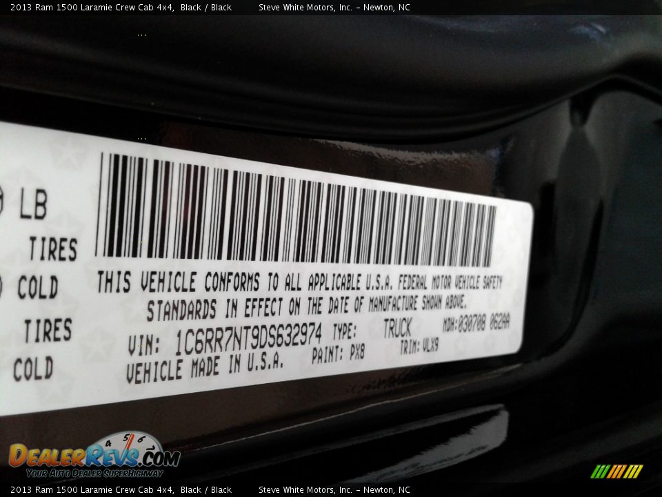 2013 Ram 1500 Laramie Crew Cab 4x4 Black / Black Photo #36