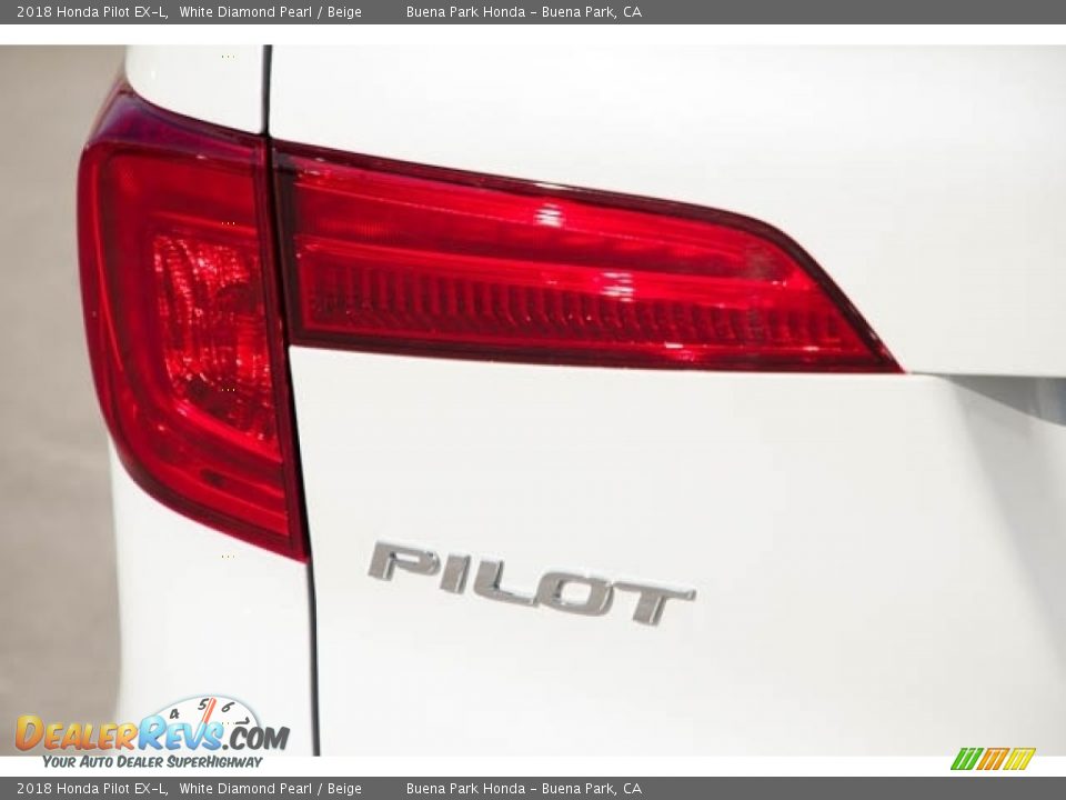 2018 Honda Pilot EX-L White Diamond Pearl / Beige Photo #10