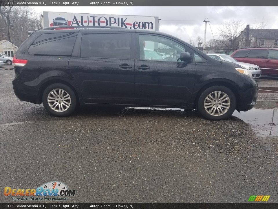 2014 Toyota Sienna XLE Black / Light Gray Photo #2