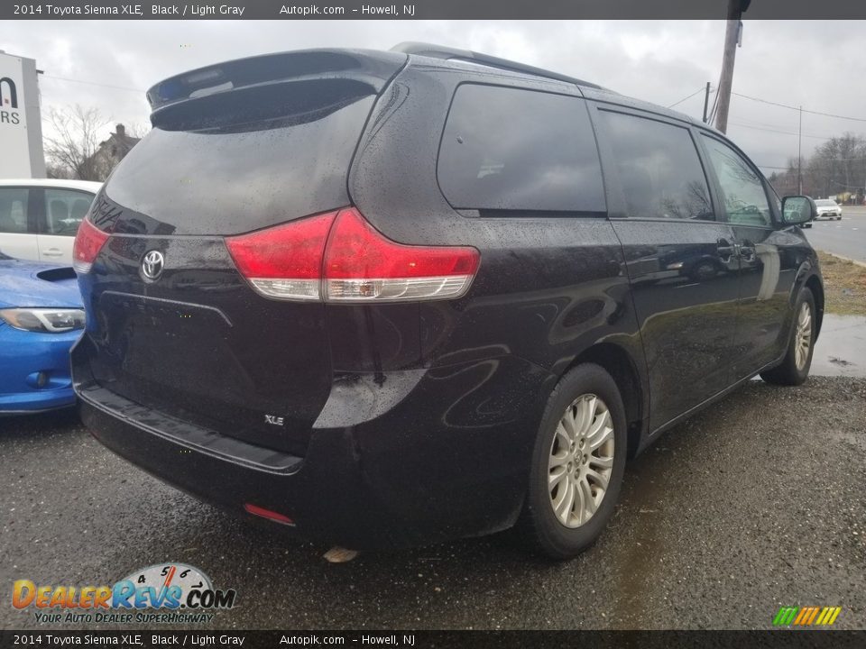 2014 Toyota Sienna XLE Black / Light Gray Photo #3