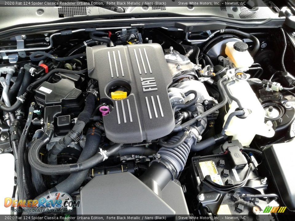 2020 Fiat 124 Spider Classica Roadster Urbana Edition 1.4 Liter Turbocharged SOHC 16-Valve MultiAir 4 Cylinder Engine Photo #12
