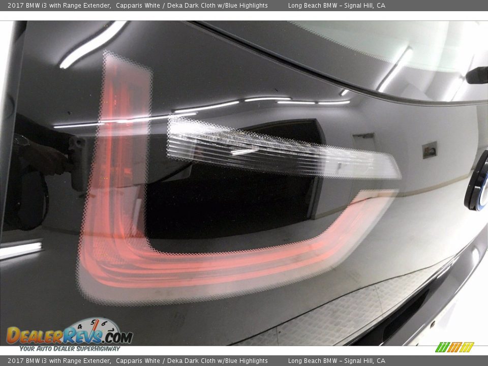 2017 BMW i3 with Range Extender Capparis White / Deka Dark Cloth w/Blue Highlights Photo #27