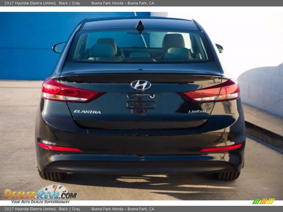 2017 Hyundai Elantra Limited Black / Gray Photo #9