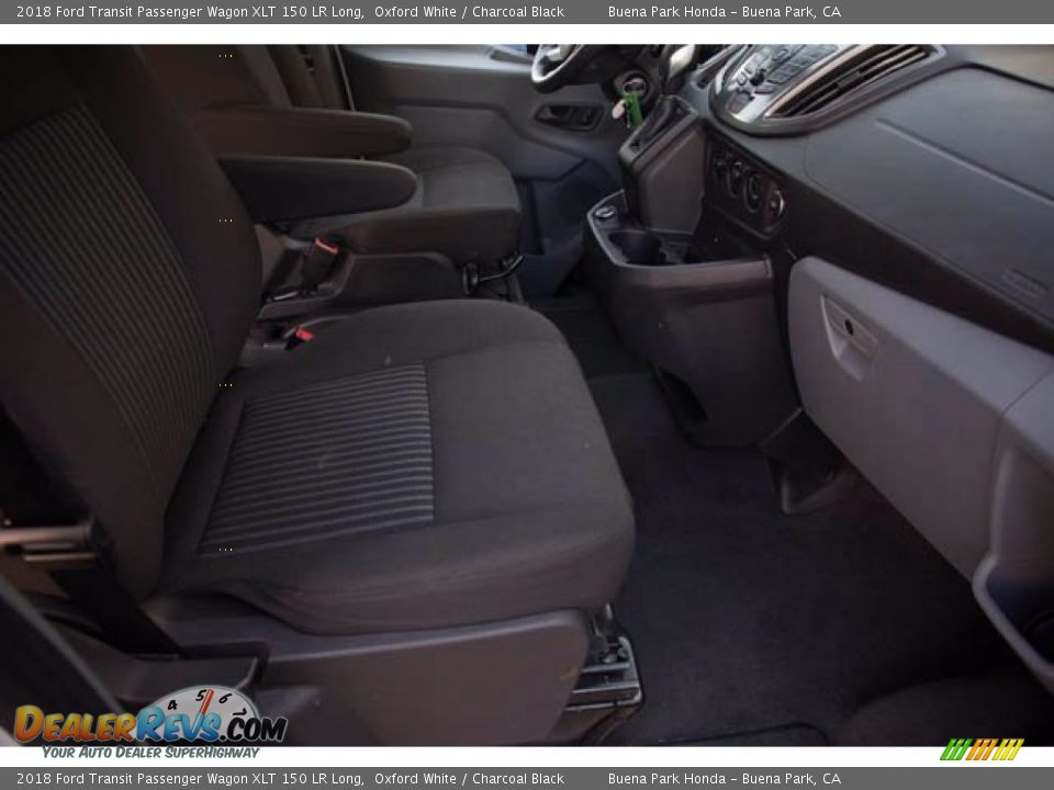 2018 Ford Transit Passenger Wagon XLT 150 LR Long Oxford White / Charcoal Black Photo #19
