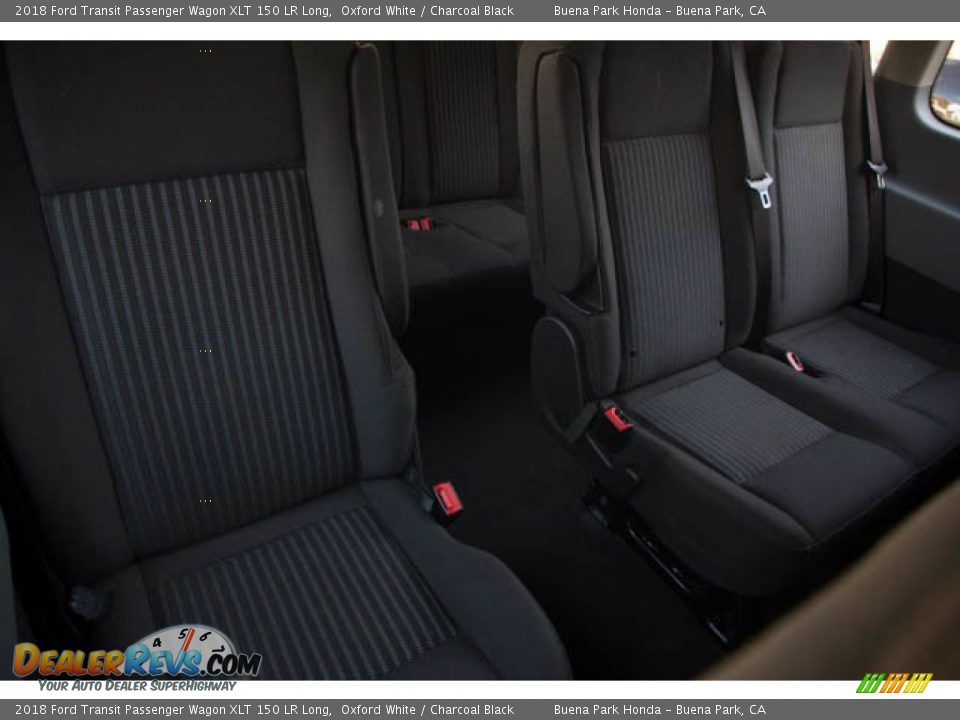 2018 Ford Transit Passenger Wagon XLT 150 LR Long Oxford White / Charcoal Black Photo #25