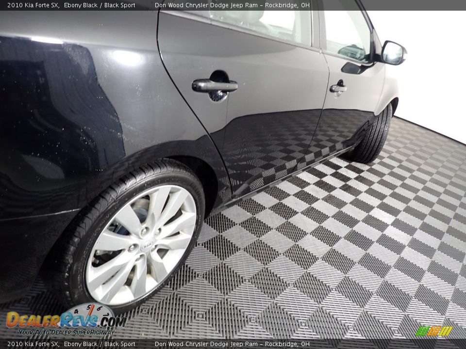 2010 Kia Forte SX Ebony Black / Black Sport Photo #16