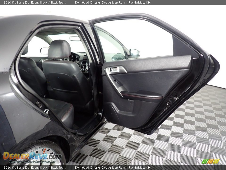 2010 Kia Forte SX Ebony Black / Black Sport Photo #26