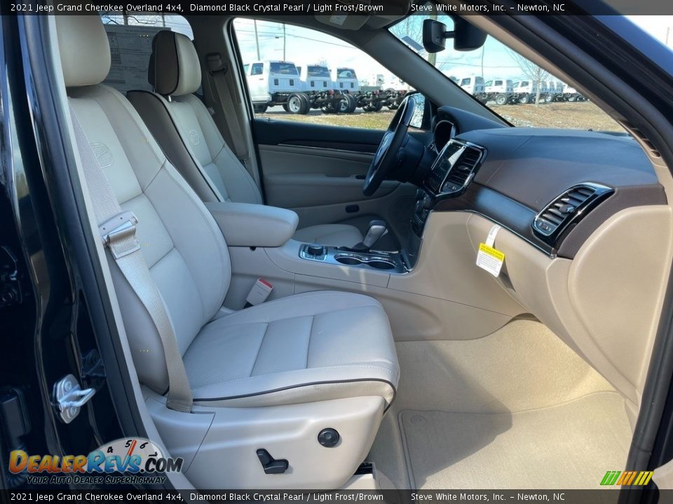Front Seat of 2021 Jeep Grand Cherokee Overland 4x4 Photo #18