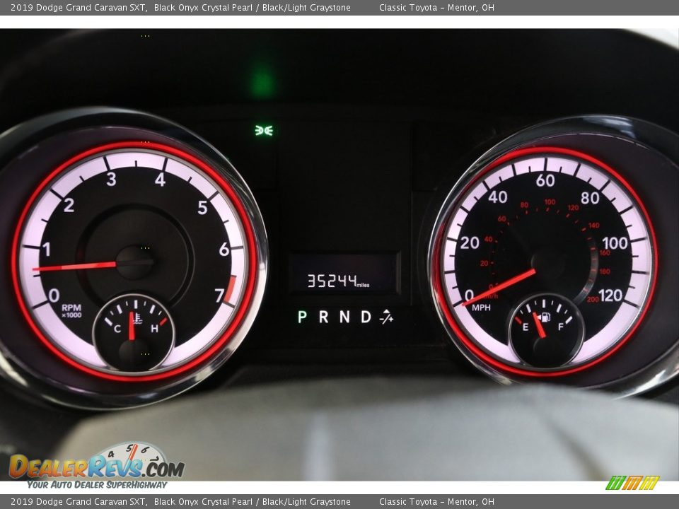 2019 Dodge Grand Caravan SXT Black Onyx Crystal Pearl / Black/Light Graystone Photo #8