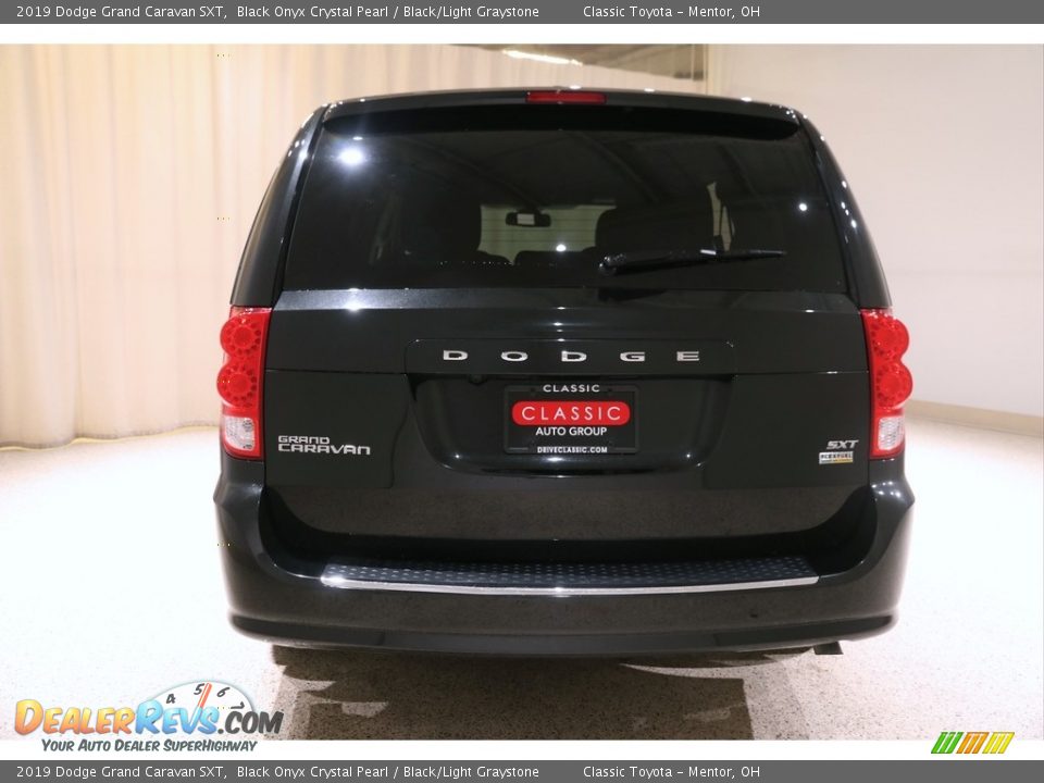 2019 Dodge Grand Caravan SXT Black Onyx Crystal Pearl / Black/Light Graystone Photo #20