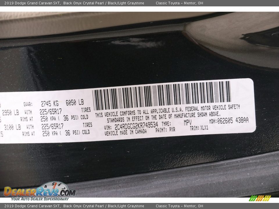 2019 Dodge Grand Caravan SXT Black Onyx Crystal Pearl / Black/Light Graystone Photo #22