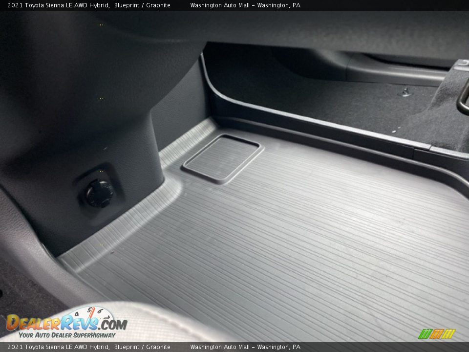 2021 Toyota Sienna LE AWD Hybrid Blueprint / Graphite Photo #20