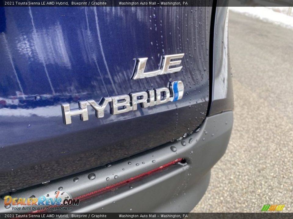 2021 Toyota Sienna LE AWD Hybrid Blueprint / Graphite Photo #23