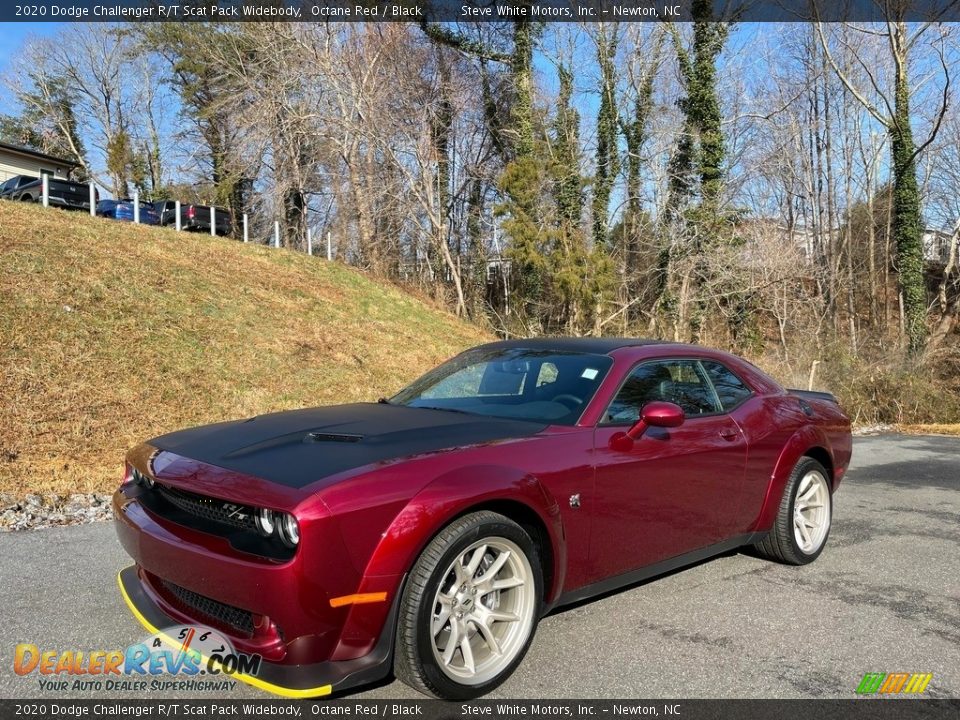 Front 3/4 View of 2020 Dodge Challenger R/T Scat Pack Widebody Photo #2