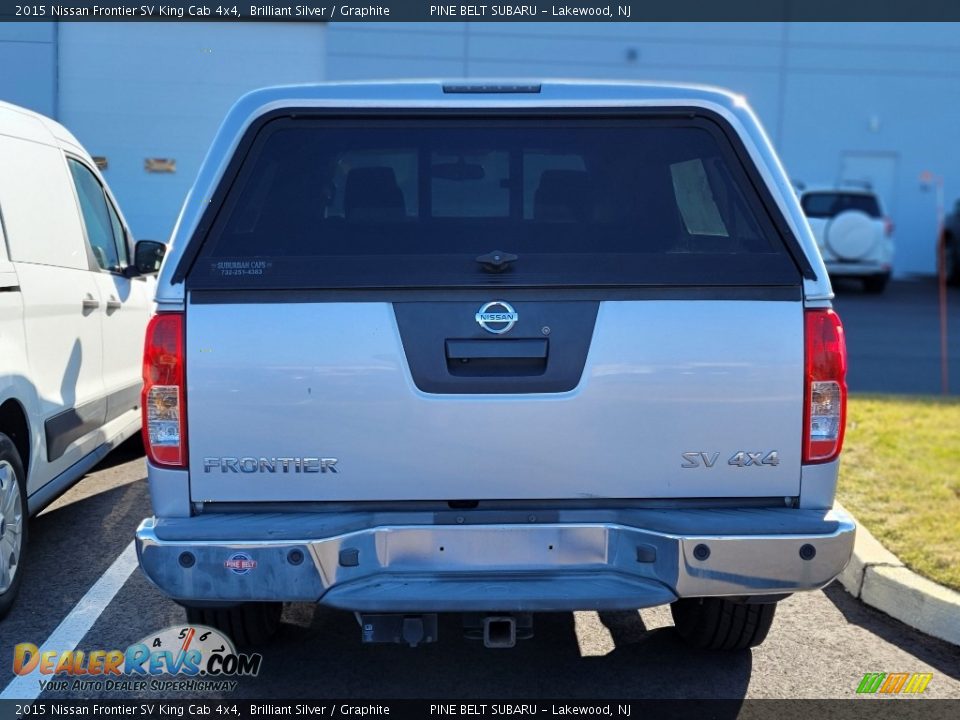 2015 Nissan Frontier SV King Cab 4x4 Brilliant Silver / Graphite Photo #3