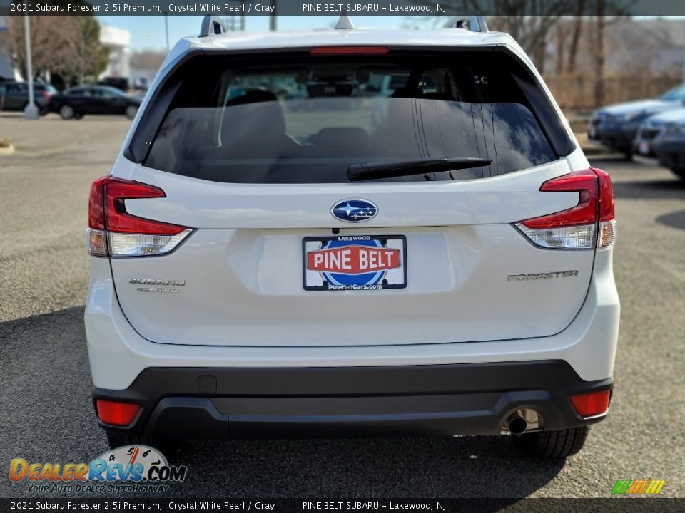 2021 Subaru Forester 2.5i Premium Crystal White Pearl / Gray Photo #7