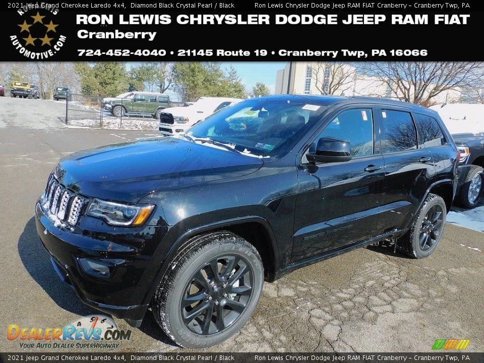 2021 Jeep Grand Cherokee Laredo 4x4 Diamond Black Crystal Pearl / Black Photo #1