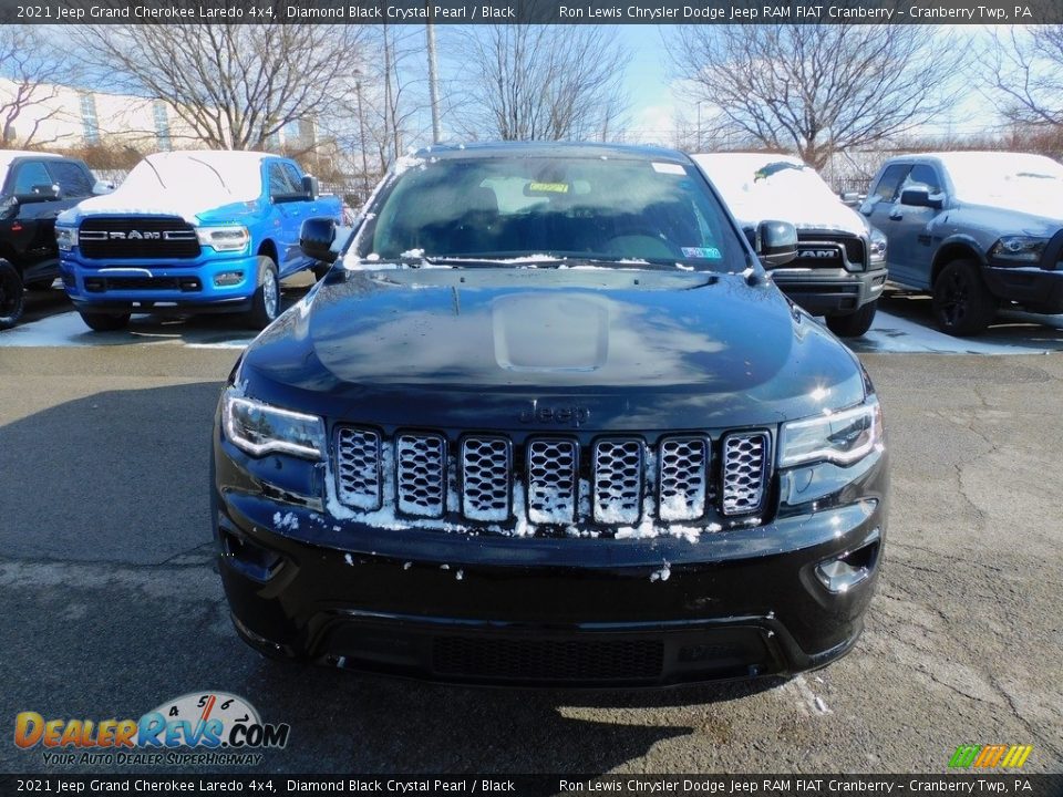 2021 Jeep Grand Cherokee Laredo 4x4 Diamond Black Crystal Pearl / Black Photo #2
