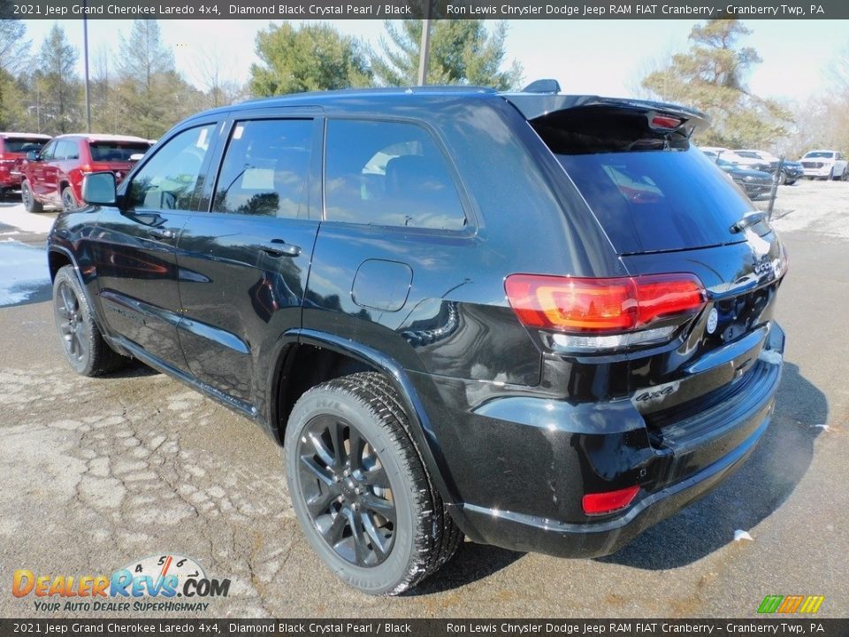 2021 Jeep Grand Cherokee Laredo 4x4 Diamond Black Crystal Pearl / Black Photo #8