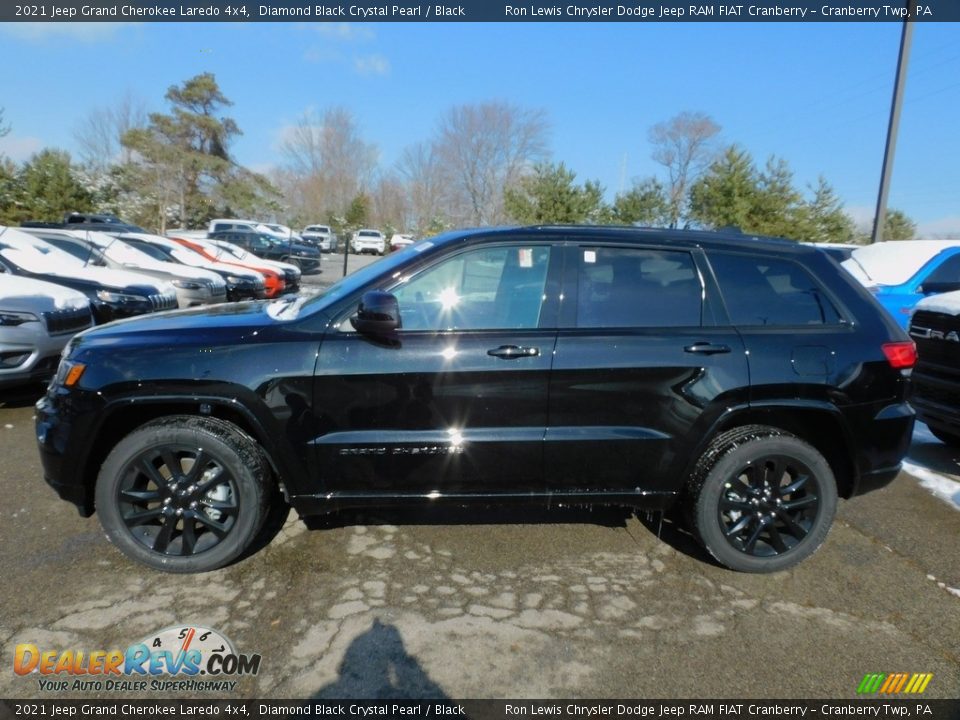 2021 Jeep Grand Cherokee Laredo 4x4 Diamond Black Crystal Pearl / Black Photo #9