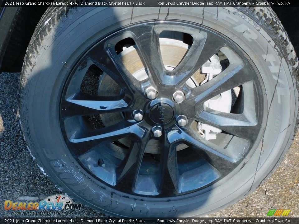 2021 Jeep Grand Cherokee Laredo 4x4 Diamond Black Crystal Pearl / Black Photo #10