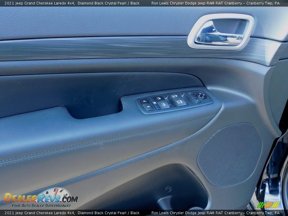 2021 Jeep Grand Cherokee Laredo 4x4 Diamond Black Crystal Pearl / Black Photo #14