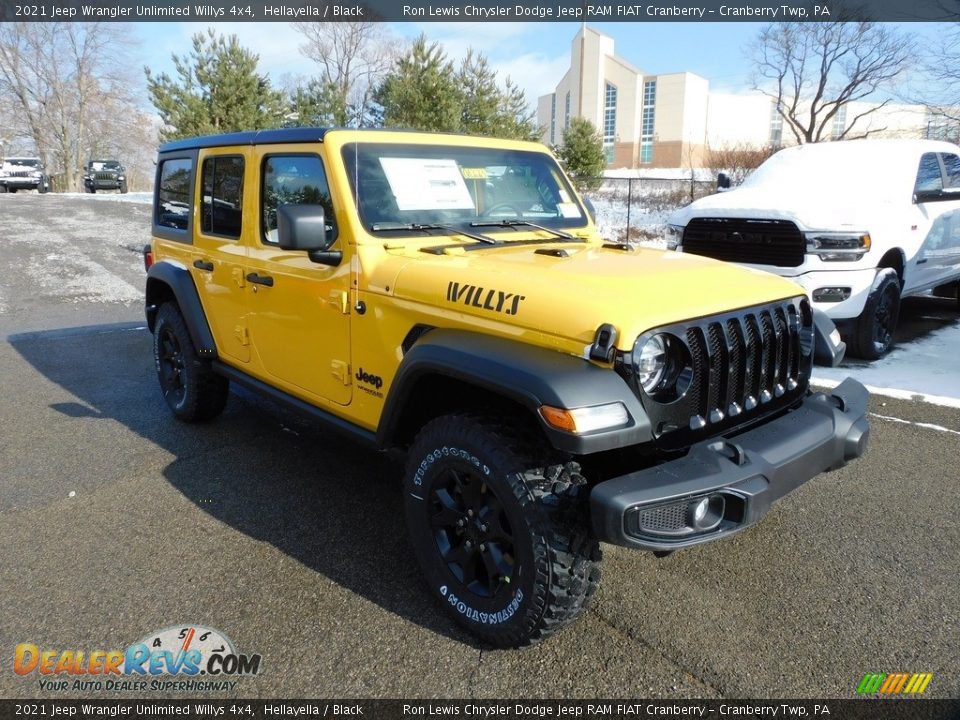 Front 3/4 View of 2021 Jeep Wrangler Unlimited Willys 4x4 Photo #3