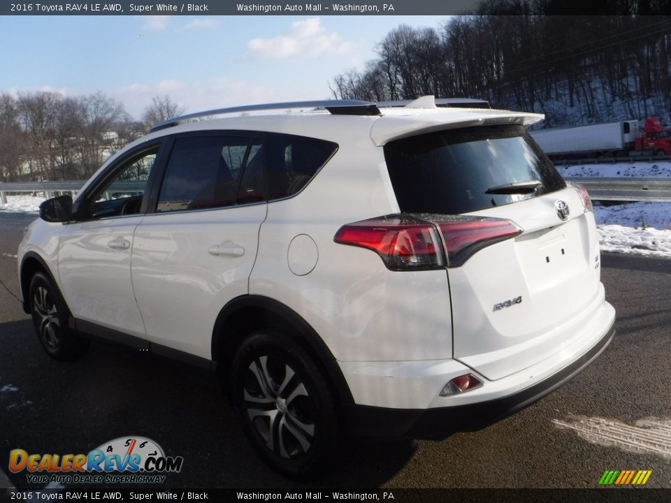2016 Toyota RAV4 LE AWD Super White / Black Photo #11