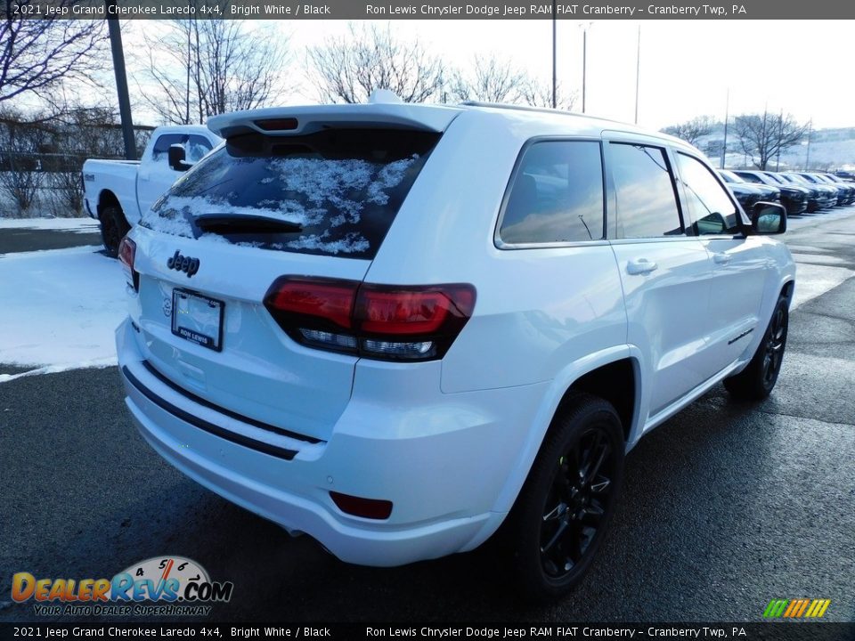 2021 Jeep Grand Cherokee Laredo 4x4 Bright White / Black Photo #5