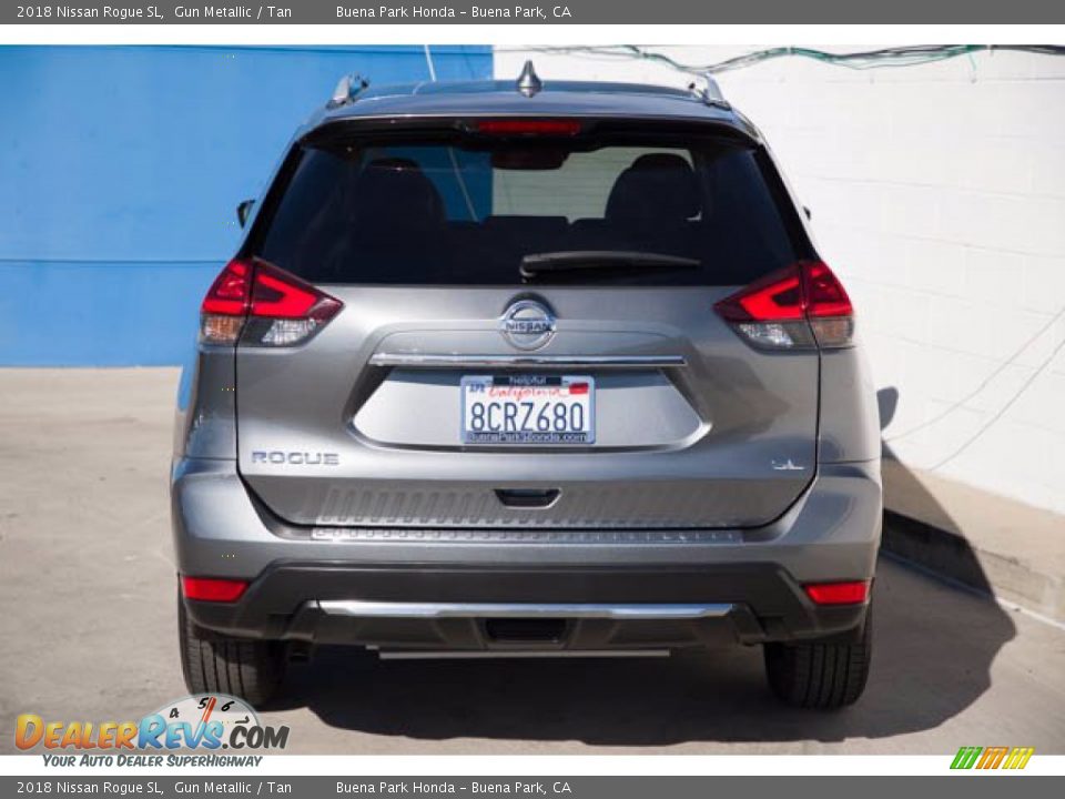 2018 Nissan Rogue SL Gun Metallic / Tan Photo #9