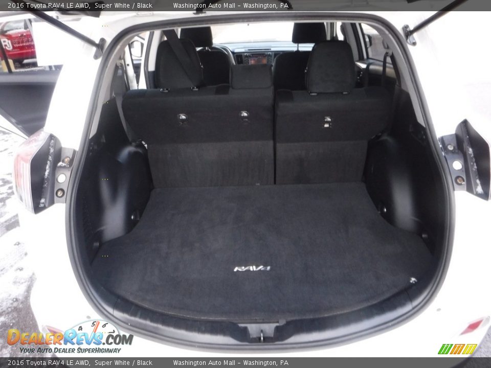 2016 Toyota RAV4 LE AWD Super White / Black Photo #24