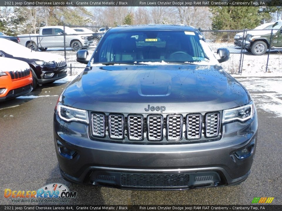 2021 Jeep Grand Cherokee Laredo 4x4 Granite Crystal Metallic / Black Photo #2