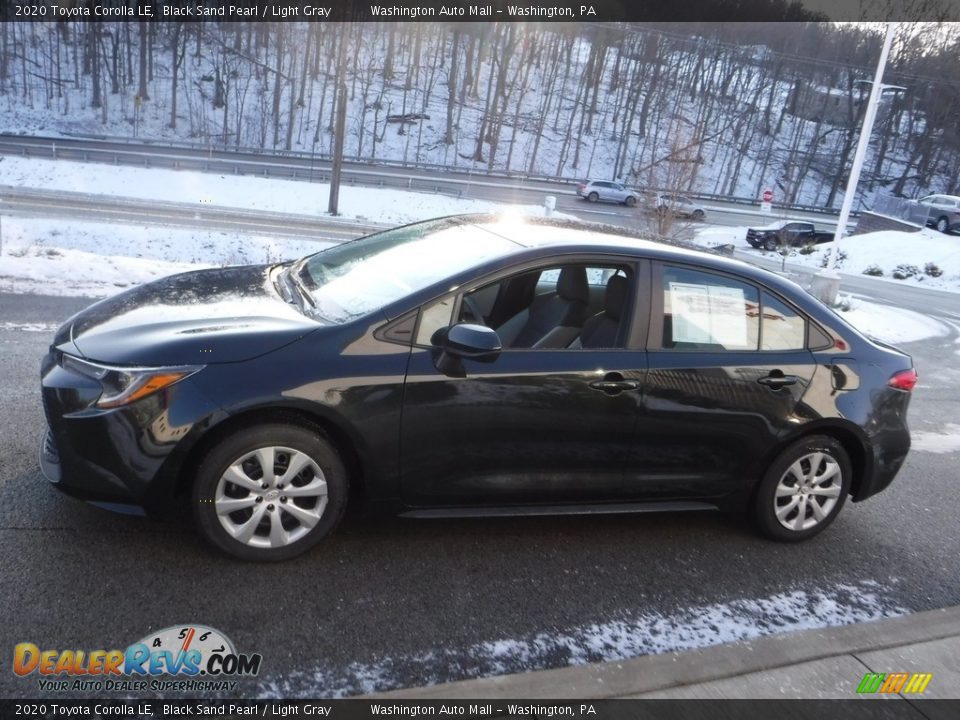 2020 Toyota Corolla LE Black Sand Pearl / Light Gray Photo #11