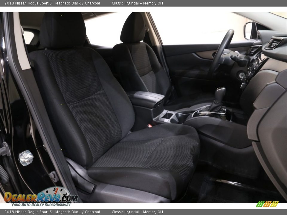 2018 Nissan Rogue Sport S Magnetic Black / Charcoal Photo #13