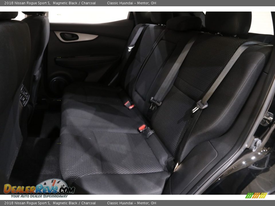 2018 Nissan Rogue Sport S Magnetic Black / Charcoal Photo #15