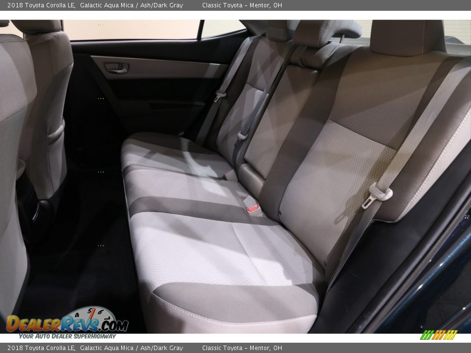 2018 Toyota Corolla LE Galactic Aqua Mica / Ash/Dark Gray Photo #15