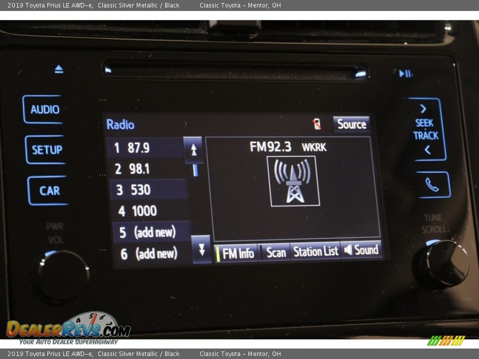 2019 Toyota Prius LE AWD-e Classic Silver Metallic / Black Photo #10