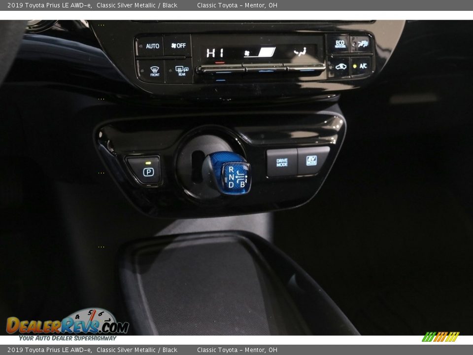 2019 Toyota Prius LE AWD-e Classic Silver Metallic / Black Photo #12