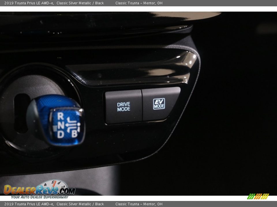 2019 Toyota Prius LE AWD-e Classic Silver Metallic / Black Photo #13