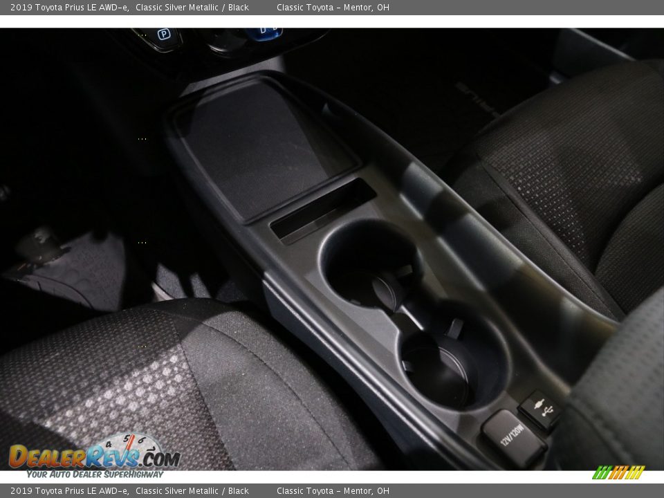 2019 Toyota Prius LE AWD-e Classic Silver Metallic / Black Photo #14