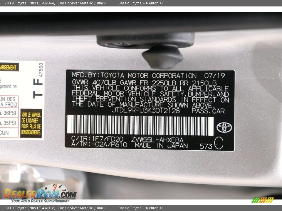 2019 Toyota Prius LE AWD-e Classic Silver Metallic / Black Photo #21