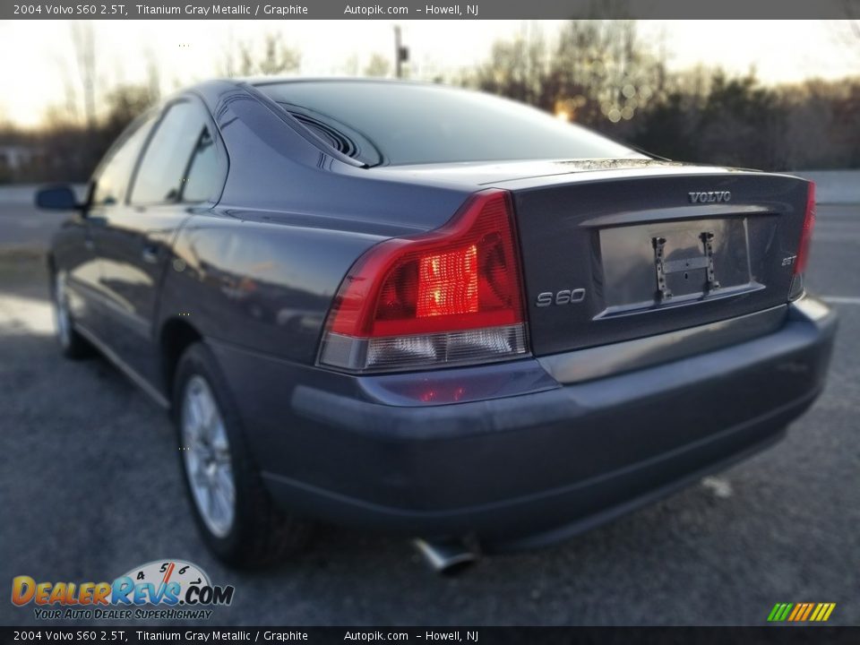 2004 Volvo S60 2.5T Titanium Gray Metallic / Graphite Photo #5