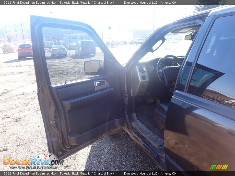 2011 Ford Expedition EL Limited 4x4 Tuxedo Black Metallic / Charcoal Black Photo #15