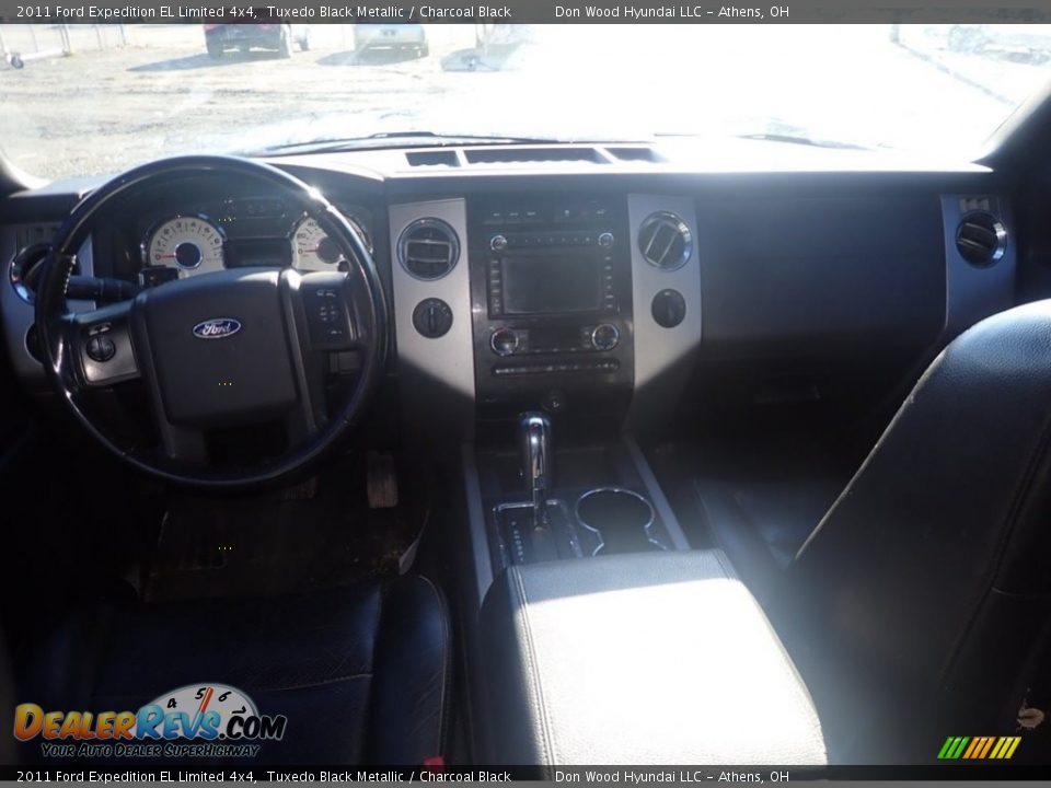2011 Ford Expedition EL Limited 4x4 Tuxedo Black Metallic / Charcoal Black Photo #16