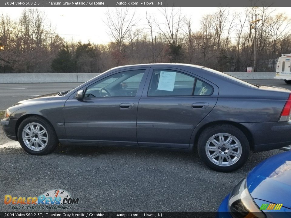 2004 Volvo S60 2.5T Titanium Gray Metallic / Graphite Photo #6